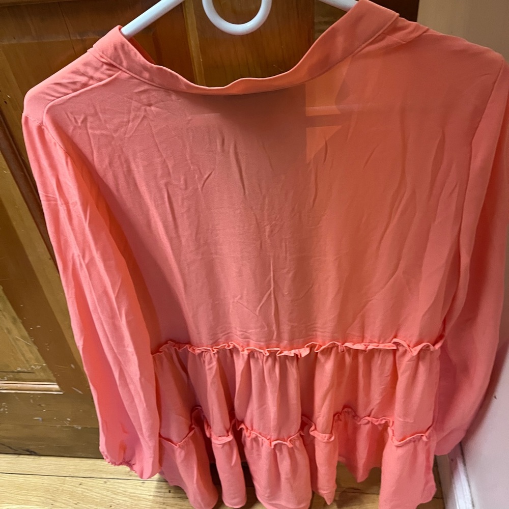 New York & Company peasant style blouse. No tags never worn.